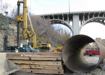 35W Bridge Construction Vibration